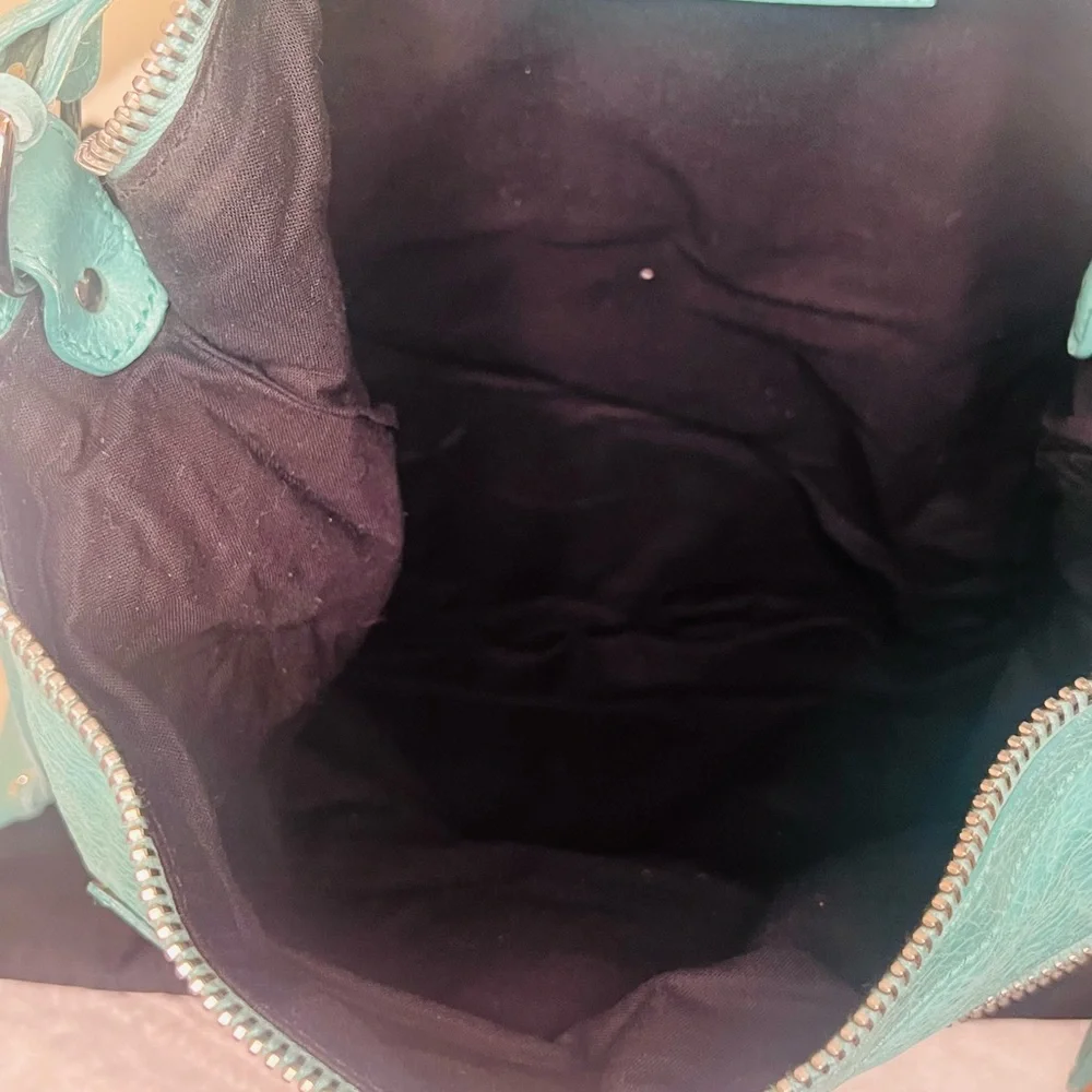 Balenciaga Classic City Bag – Teal Leather | Authentic - Picture 5 of 8